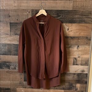 ADAY Something Borrowed Shirt | Wrinkle Resistant Travel Blouse | Size M